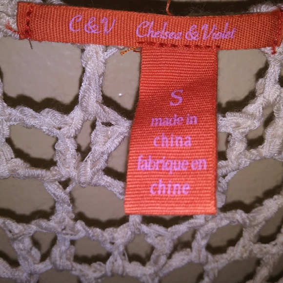 C & V sweater vest - Picture 3 of 4